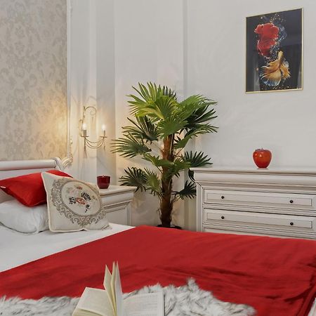 Sweet Luxury Three Rooms Apartment City Center Universitate Bukurešť Exteriér fotografie