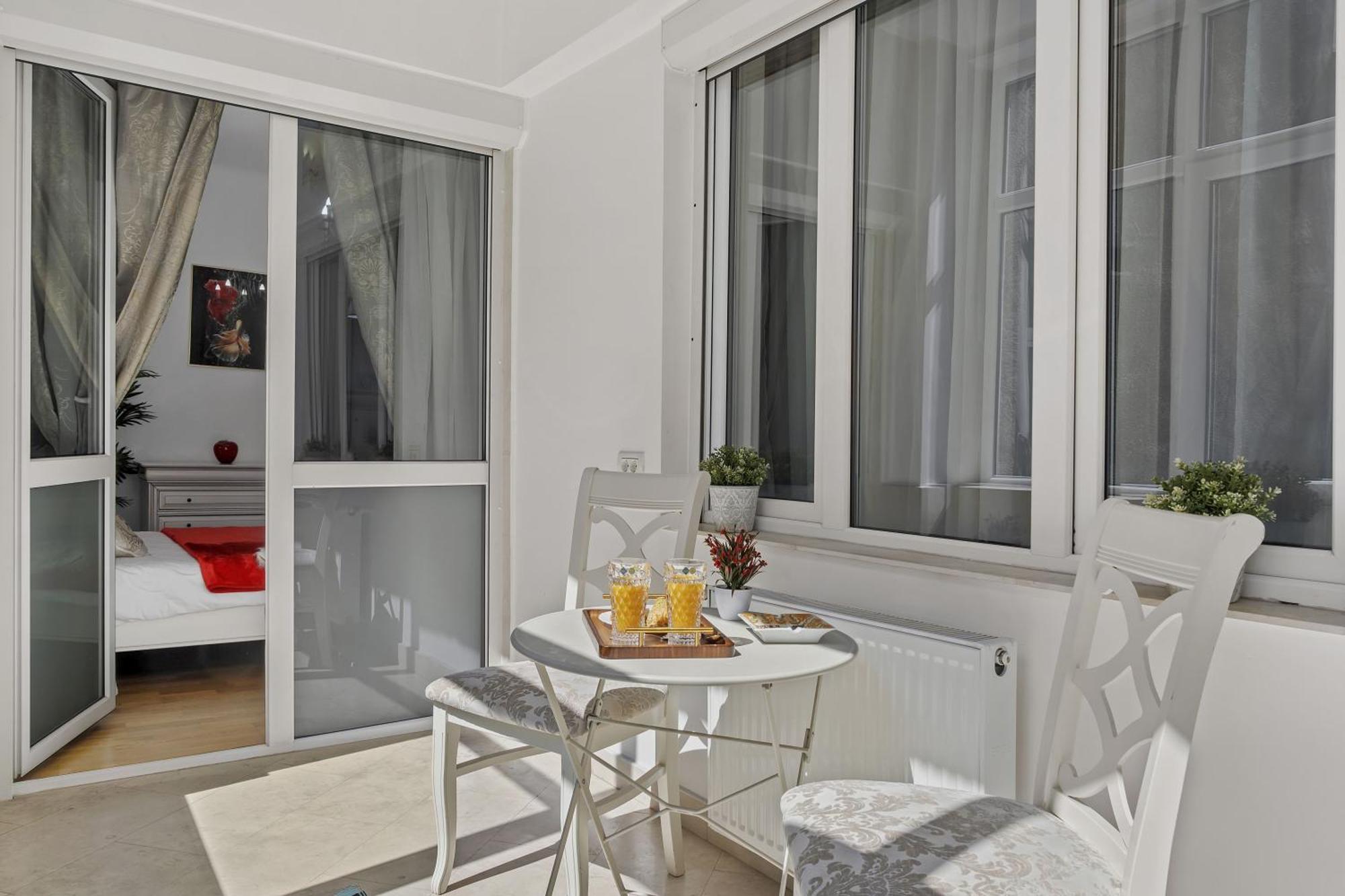 Sweet Luxury Three Rooms Apartment City Center Universitate Bukurešť Exteriér fotografie